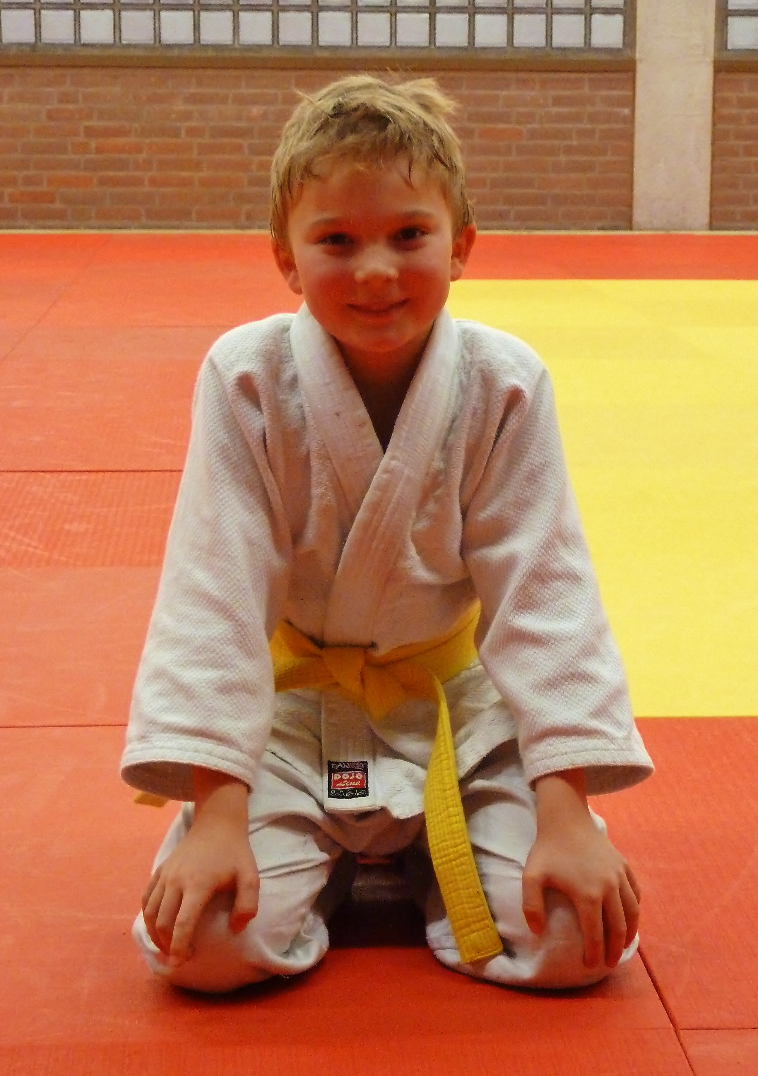Das ist Joris. Er ist 8 Jahre alt und trainiert Judo. (Foto: dpa)
