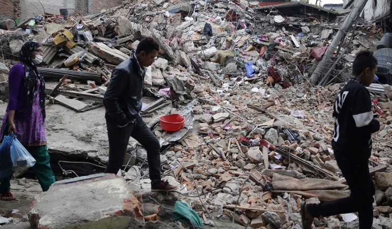 Hilfe nach dem schweren Erdbeben in Nepal