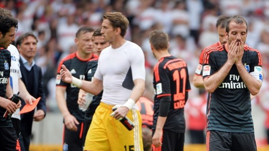 Die Spieler des Hamburger SV sind enttäuscht. Sie verloren am Wochenende mit 1:2 gegen Stuttgart. (Foto: dpa)