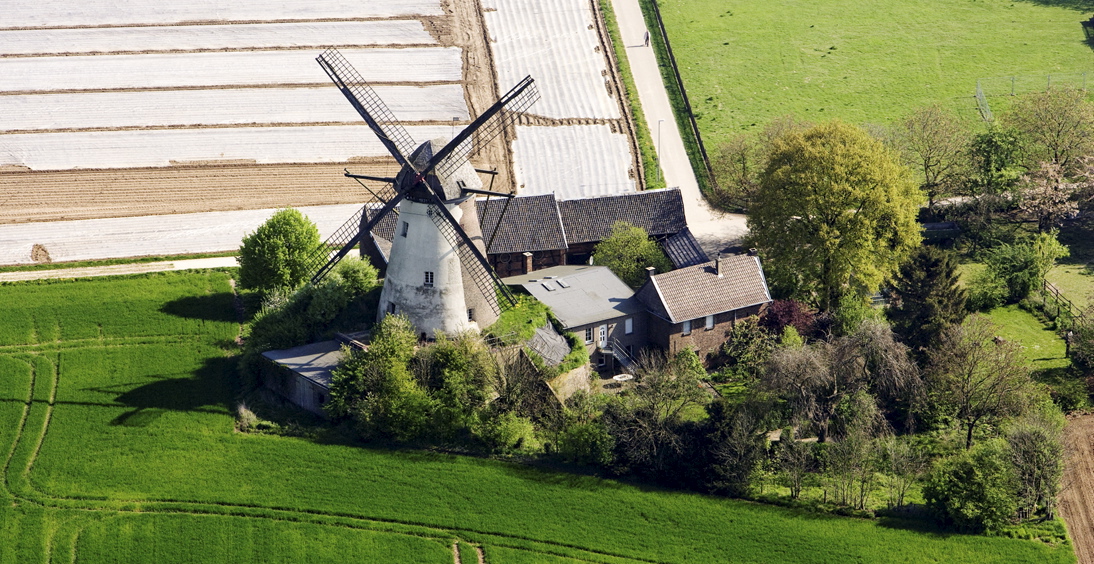 Das ist die Grottenhertener Windmühle in Bedburg. (Foto: LVR)