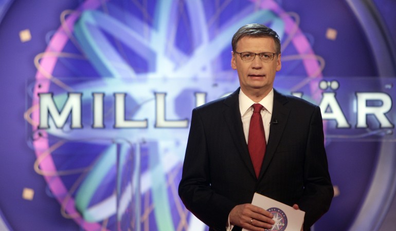 Günther Jauch ist der Moderator der Quiz-Show „Wer wird Millionär