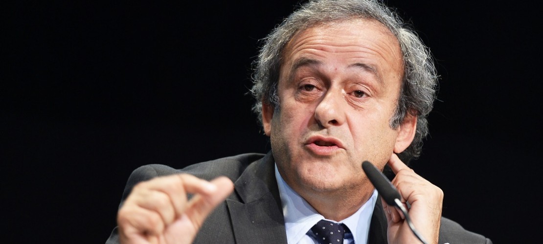 Das ist Michel Platini. Er möchte der neue Fiifa-Chef werden. Die Fifa ist der Weltverband im Fußball. (Foto: dpa)