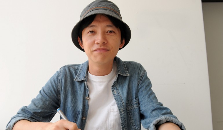 Das ist Yu-Min Tsai. Der Erfinder von Duda ist 25 Jahre alt. Papier, Stifte und einen kleinen Computer hat er meistens dabei - um das aufzuzeichnen, was ihm in den Sinn kommt. (Fotos: Stefan Worring)