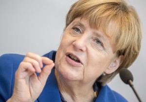Die Bundeskanzlerin Angela Merkel trifft sich mit den Chefs anderer Länder zum Flüchtlingsgipfel. (Foto: dpa)