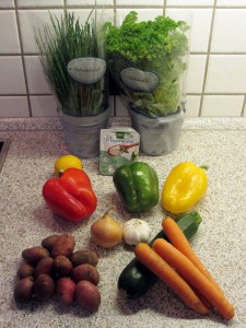 Gemüseblech mit Kräuterquark (1)