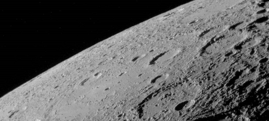 Auf der Oberfläche des Merkurs sind viele Einschlagkrater. (dpa)