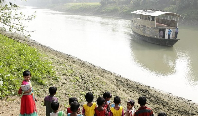 Schwimmende Schulen in Bangladesch