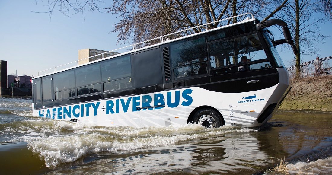 Schwimmende Busse im Rhein? Duda.news