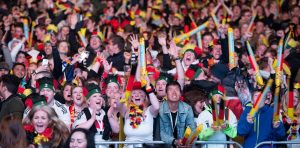 Fans in Hamburg (Foto: dpa)
