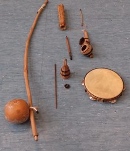 Das sind die Instrumenten beim Capoeira. (Foto: Kinderreporter Jesse)