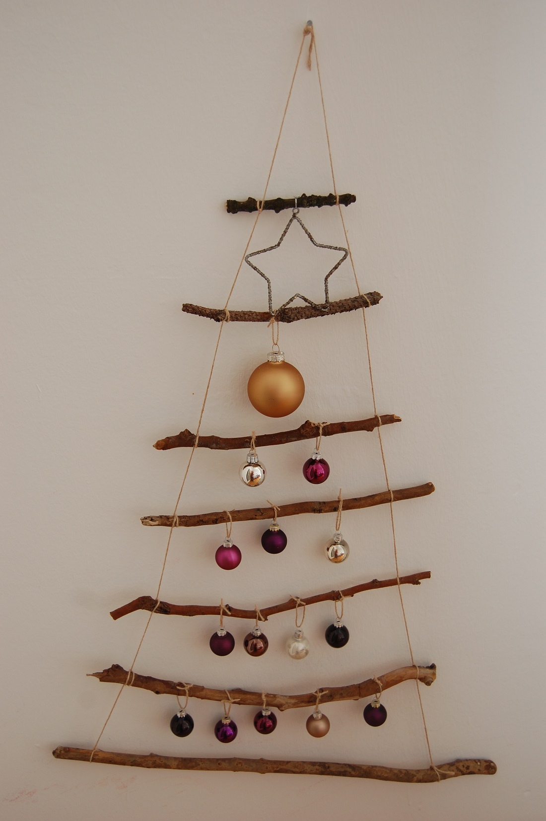 Bastel-Tipp: Weihnachtsbaum für die Wand | Duda.news