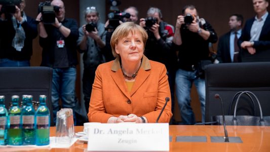 Viele Fragen an Angela Merkel