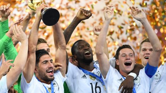 Deutschland holt den Pokal