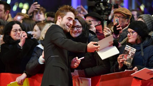 Auch der Schauspieler Robert Pattinson ist bei der Berlinale zugange. (Foto: dpa)
