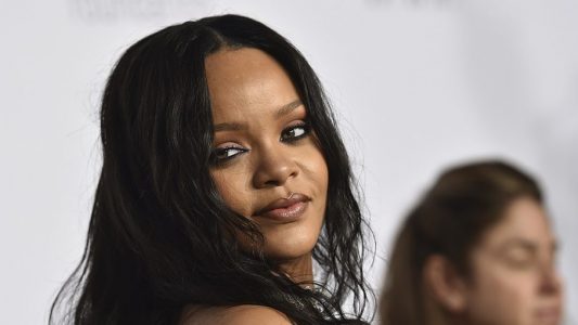 Rihanna kommt am 14.09.2017 in New York (USA) zum 3. «Annual Diamond Ball», einer Wohltätigkeitsveranstaltung. Foto: Evan Agostini/Invision/AP/dpa)