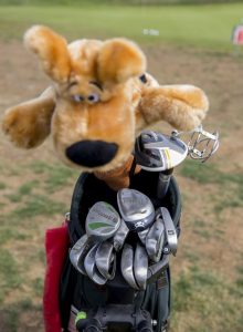 Wer Golf spielen will, muss nicht nur viel trainieren, sondern sich auch an gewisse Benimm-Regeln halten. (Foto: Jenny Wagner)